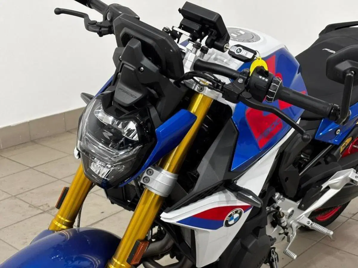 Bmw F 900 R (2025 - 27) (8)