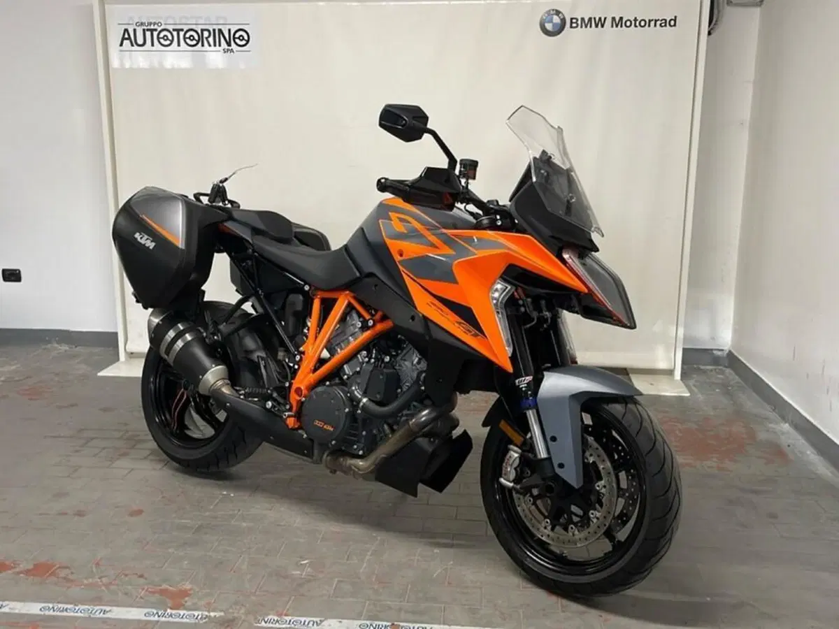 KTM 1290 Super Duke GT (2022 - 25) (3)