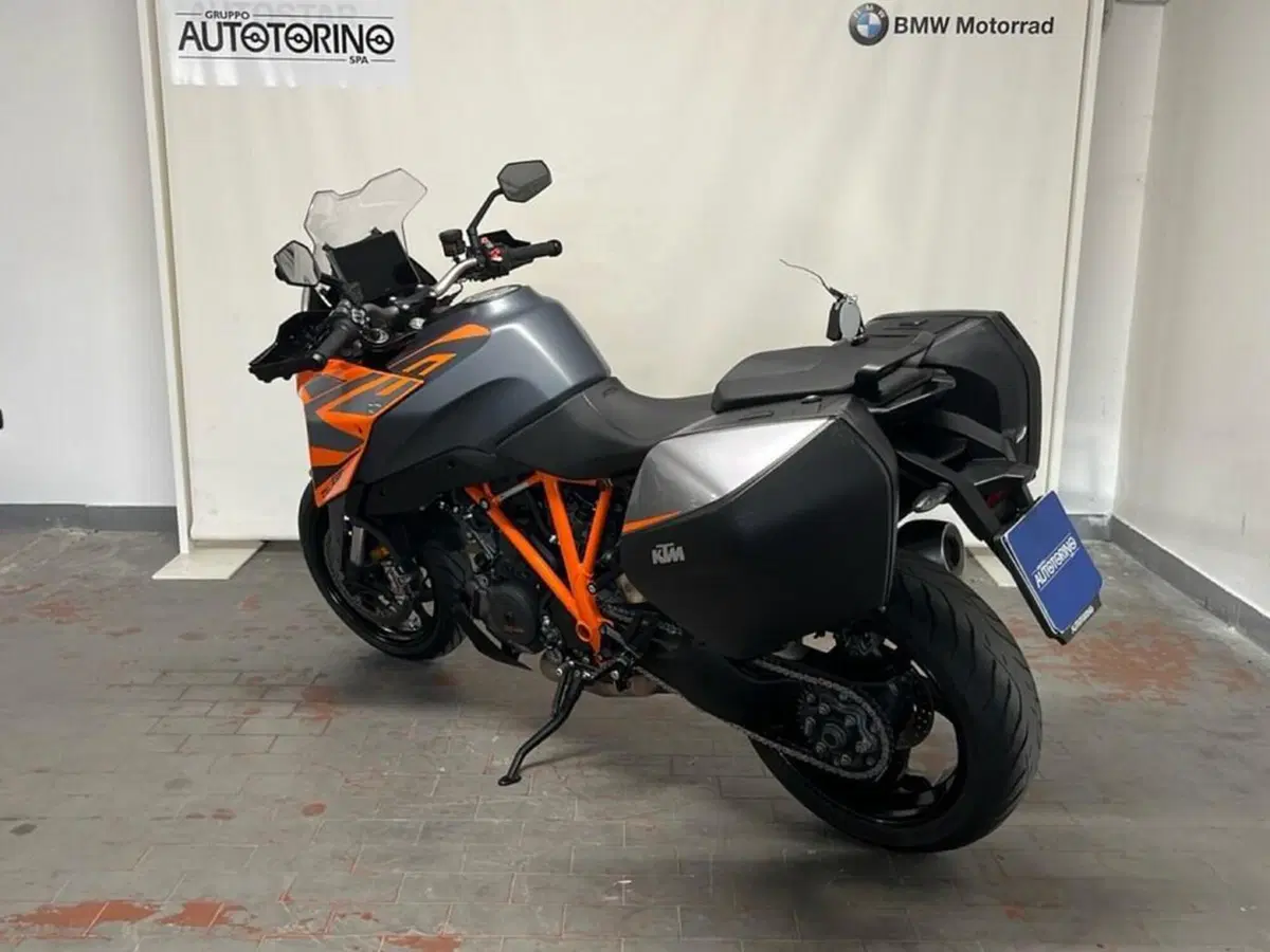 KTM 1290 Super Duke GT (2022 - 25) (5)