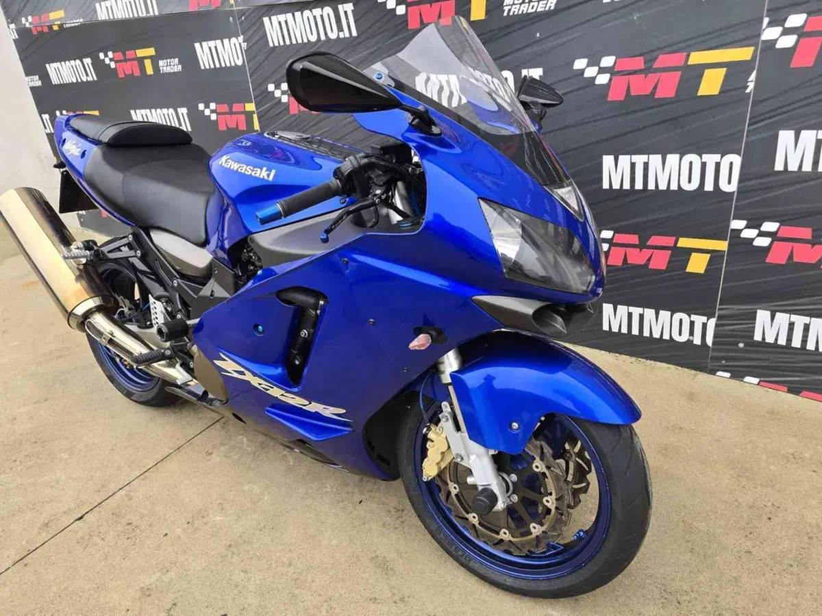 Kawasaki Ninja 1200 ZX-12R (2000 - 06) (4)