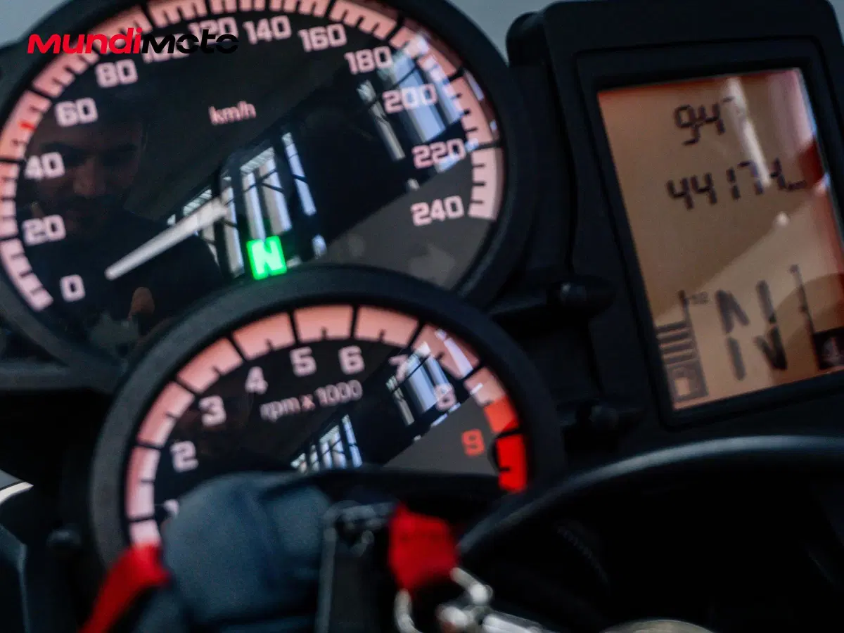 Bmw F 800 R (2012 - 14) (11)