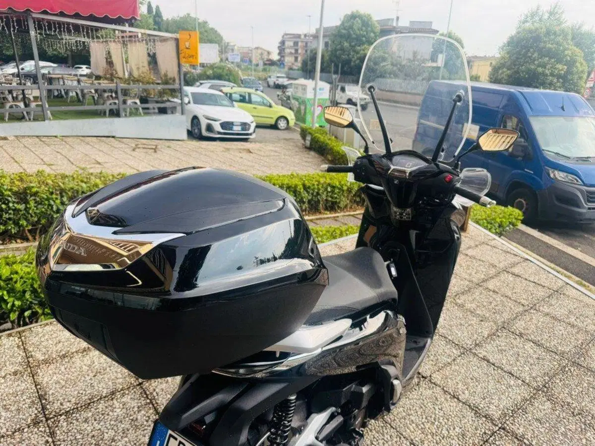 Honda SH 350 (2021 - 24) (4)
