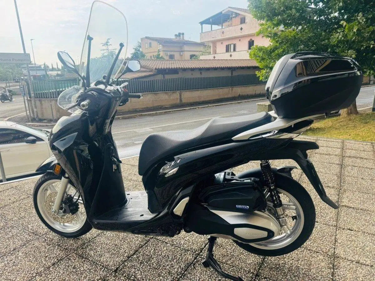 Honda SH 350 (2021 - 24) (6)