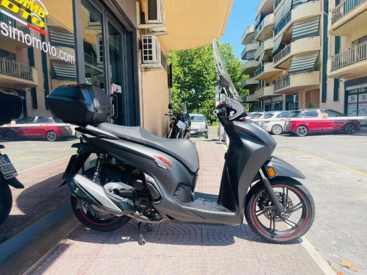Honda SH 350 (2021 - 24) (8)