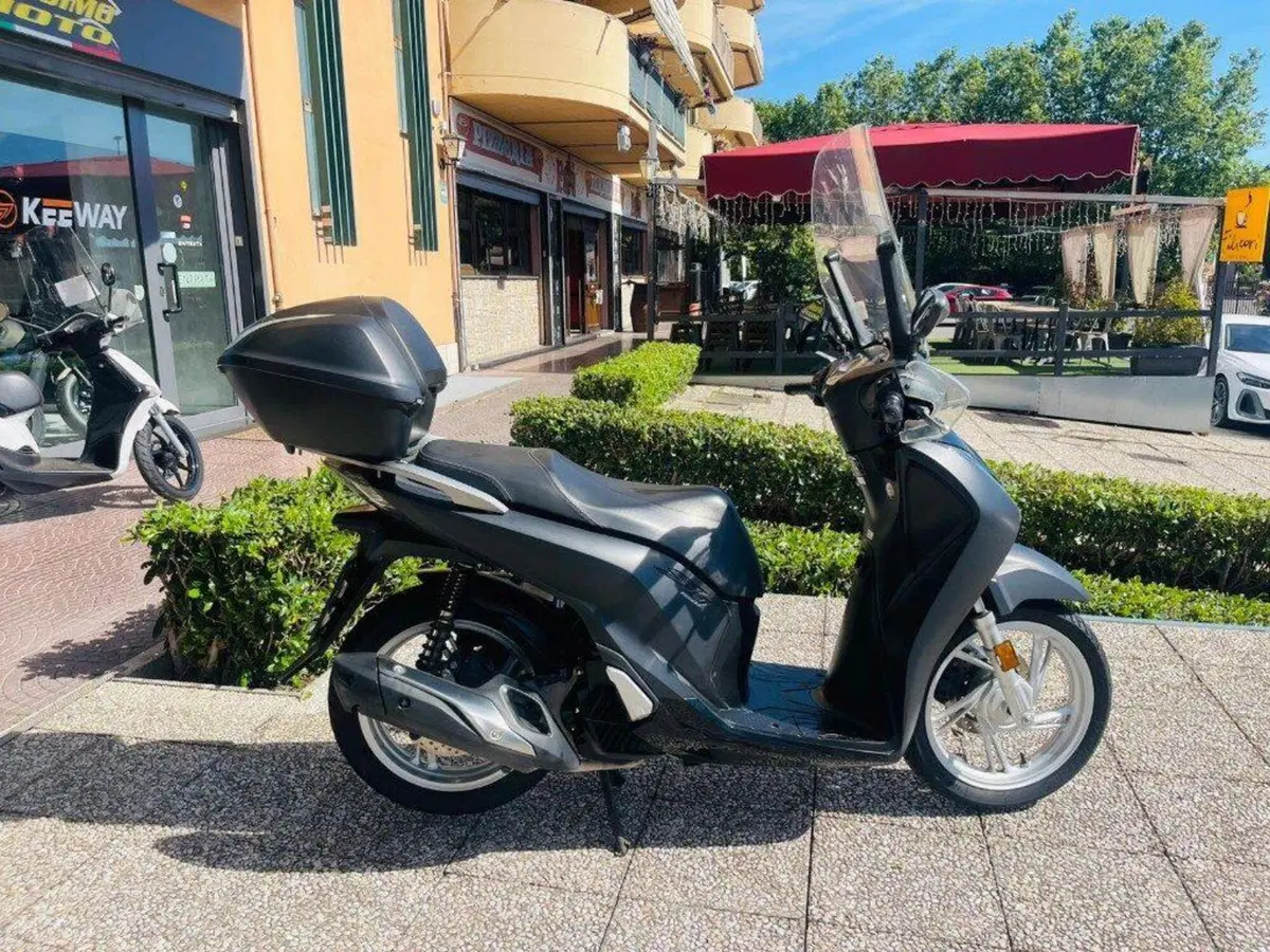 Honda SH 150i (2017 - 19) (3)