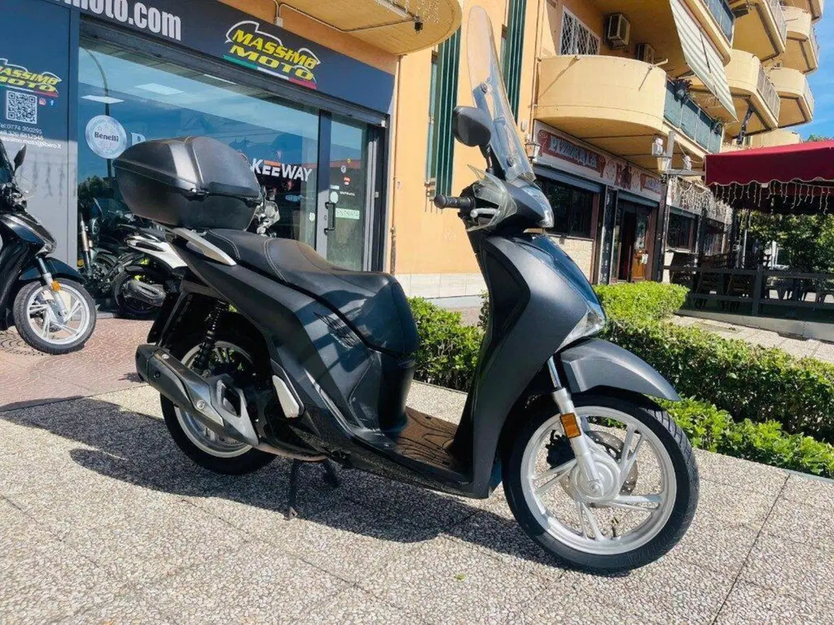 Honda SH 150i (2017 - 19) (11)