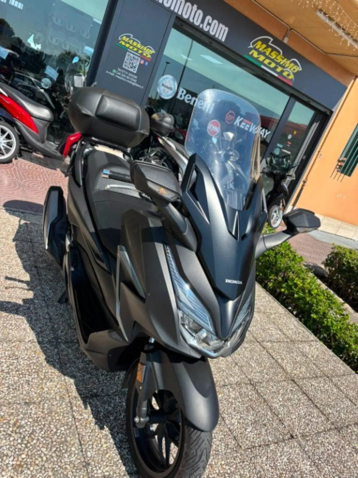 Honda Forza 350 (2022 - 24) (3)
