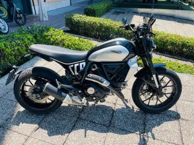 Ducati Scrambler 800 Icon (2023 - 24) usata