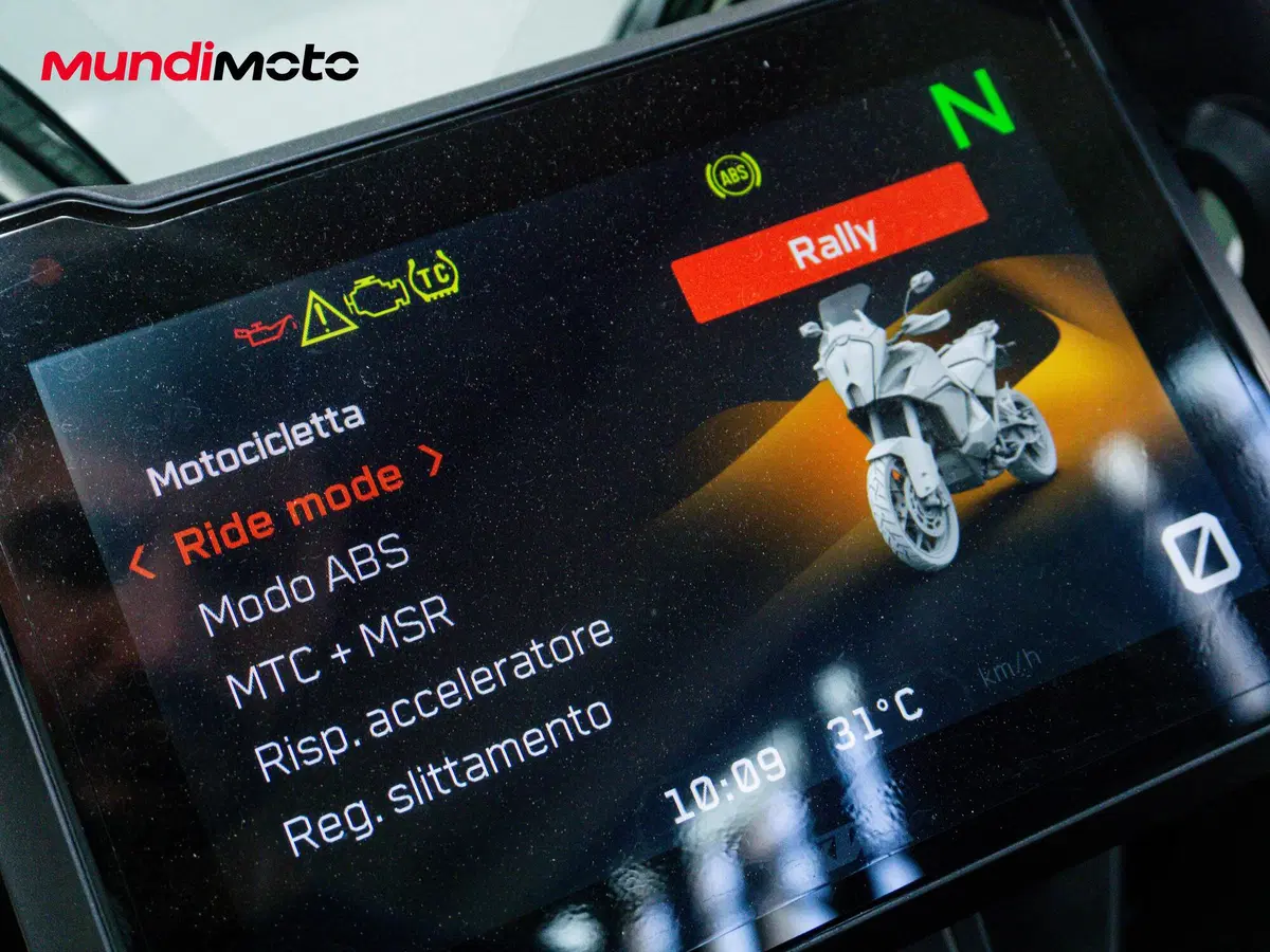 KTM 1290 Super Adventure S (2021) (18)
