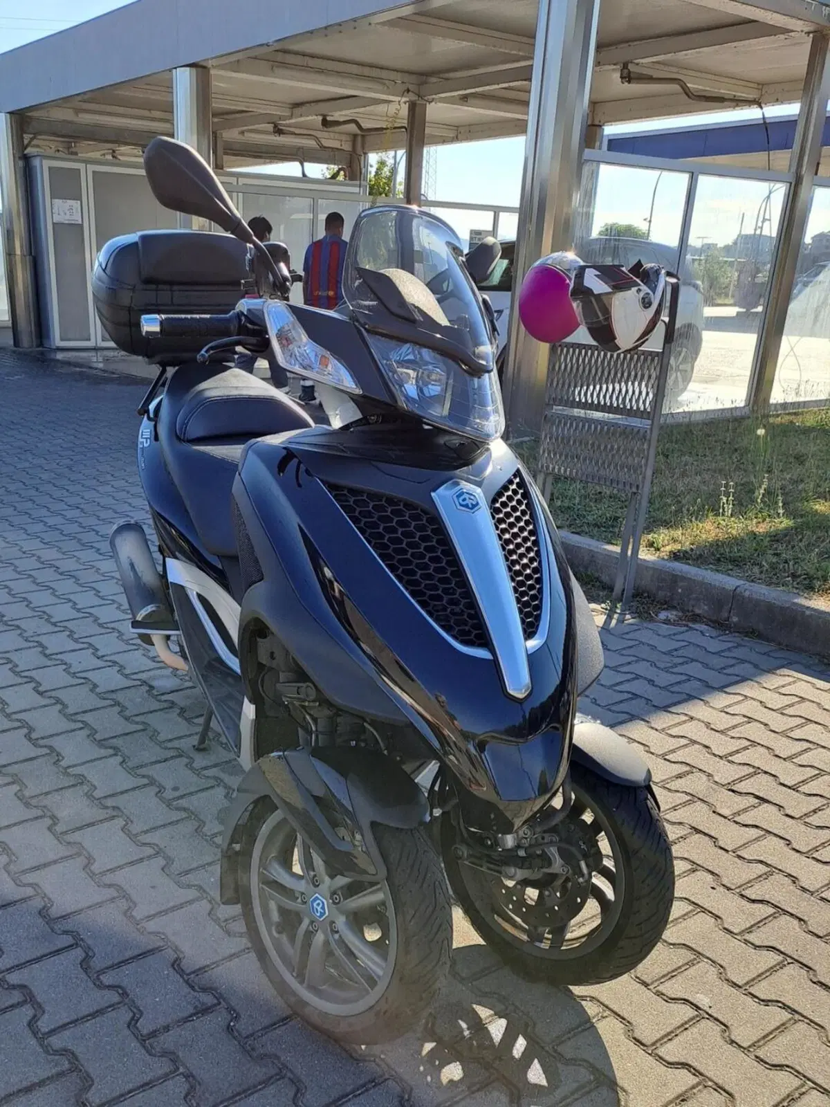 Piaggio Mp3 300 ie Yourban LT (2011 - 16) (2)