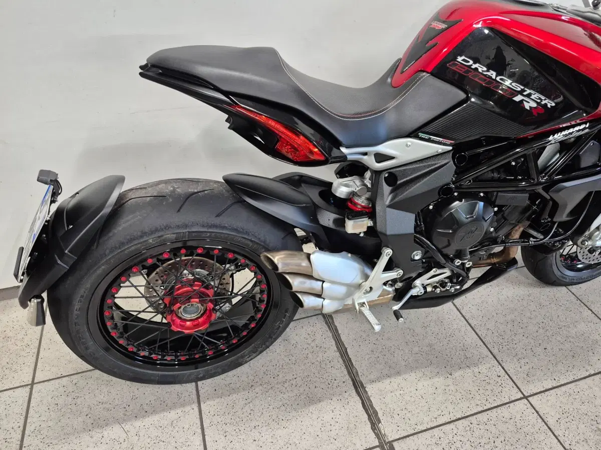 MV Agusta Dragster 800 RR (2015 - 17) (3)