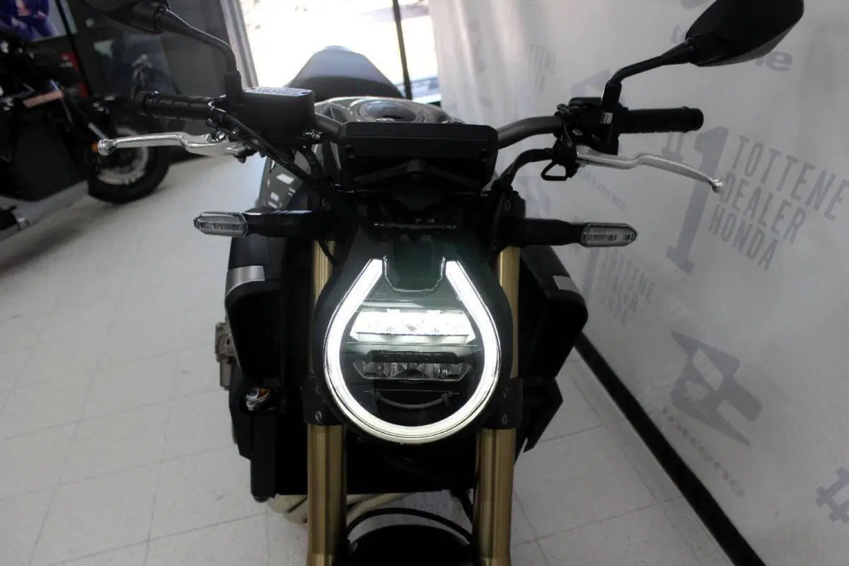 Honda CB 650 R E-Clutch (2024 - 26) (4)