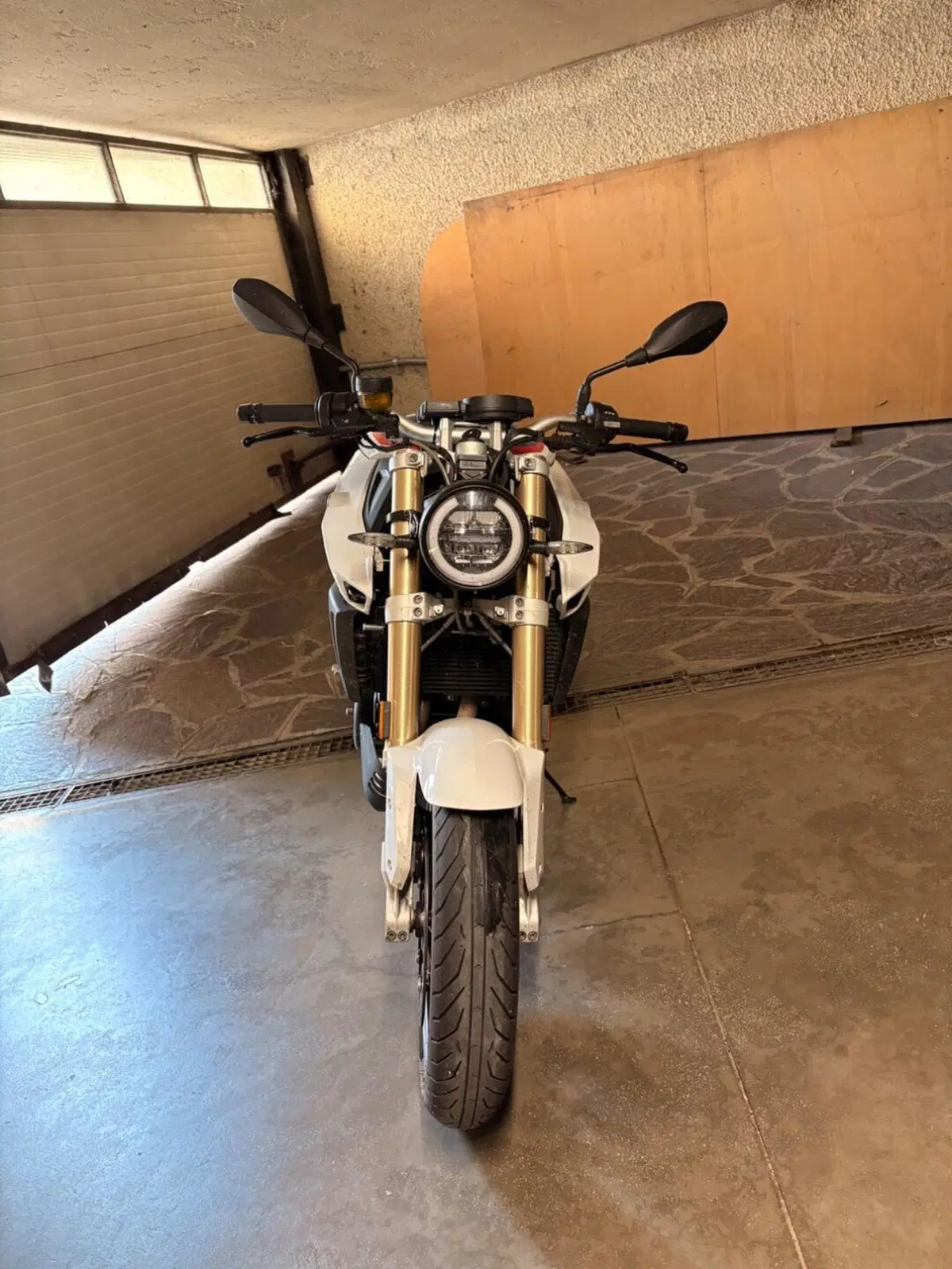 Bmw F 800 R (2017 - 20) (2)