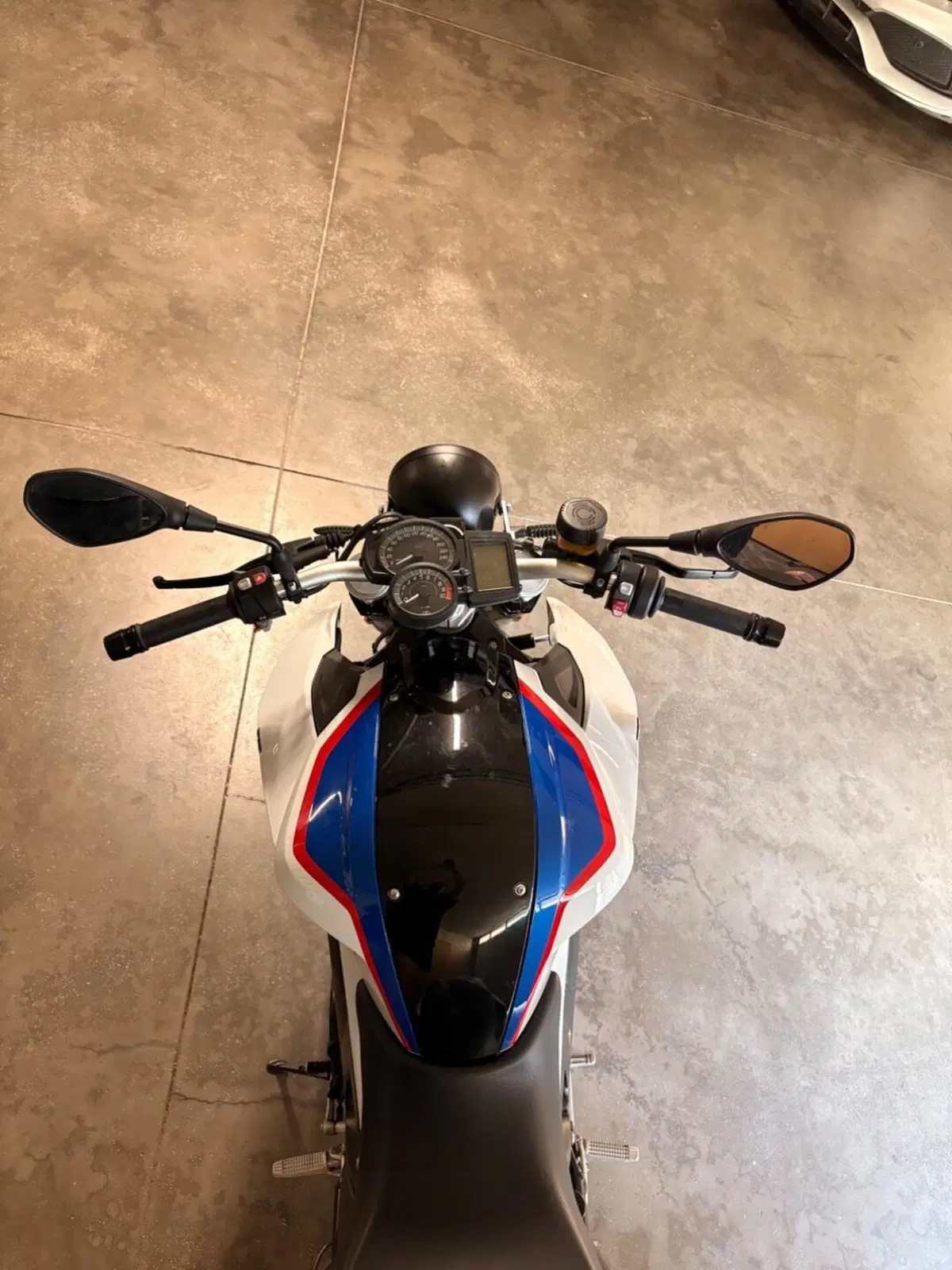Bmw F 800 R (2017 - 20) (3)