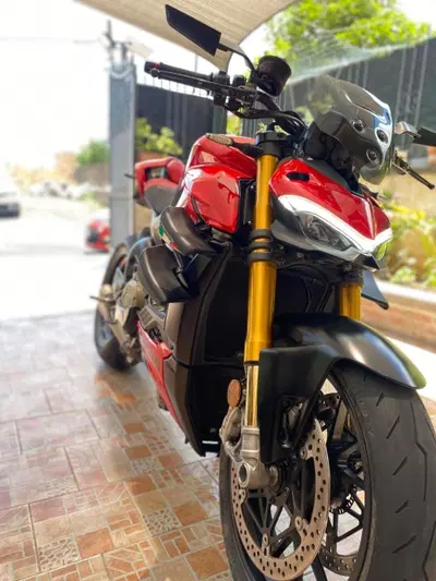 Ducati Streetfighter V4 S (2023 - 24) usata