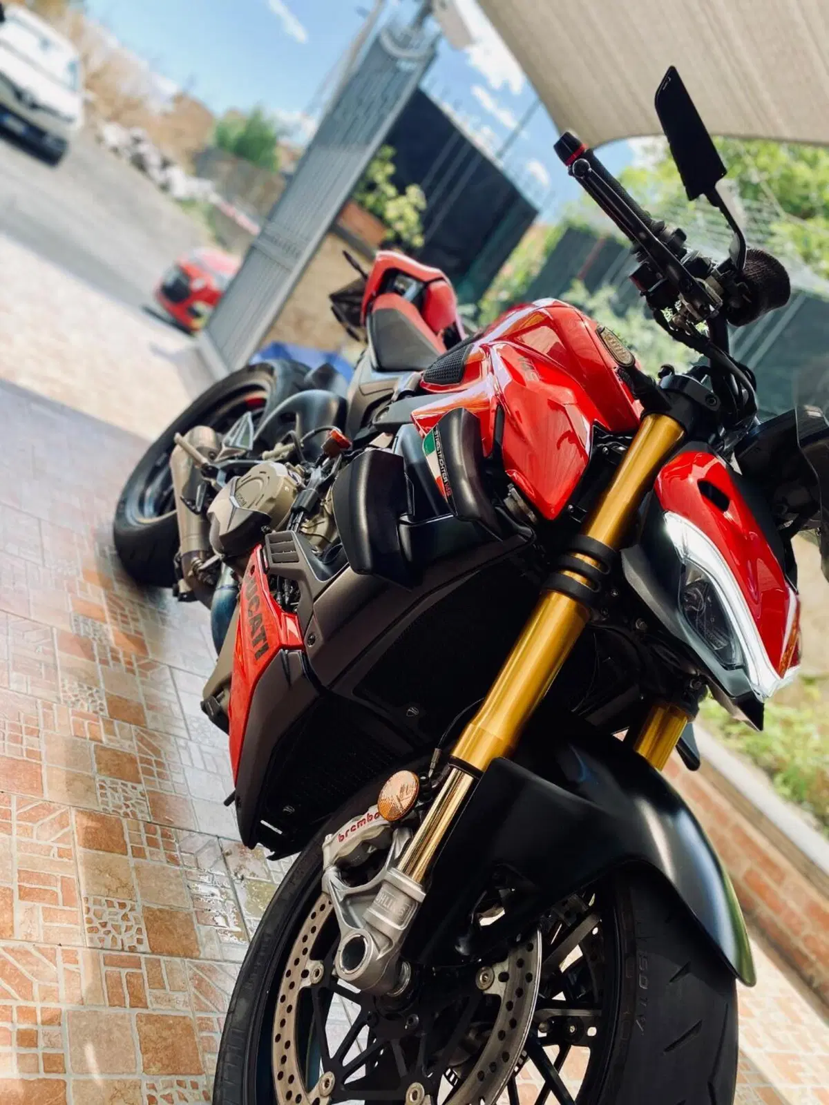 Ducati Streetfighter V4 S (2023 - 24) (2)