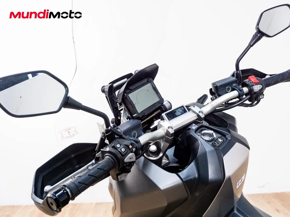 Honda X-ADV 750 (2018 - 20) (9)