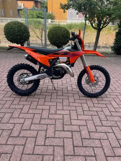 KTM 125 XC-W (2027) nuova