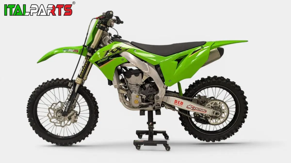 Kawasaki KX250F (2022) (3)