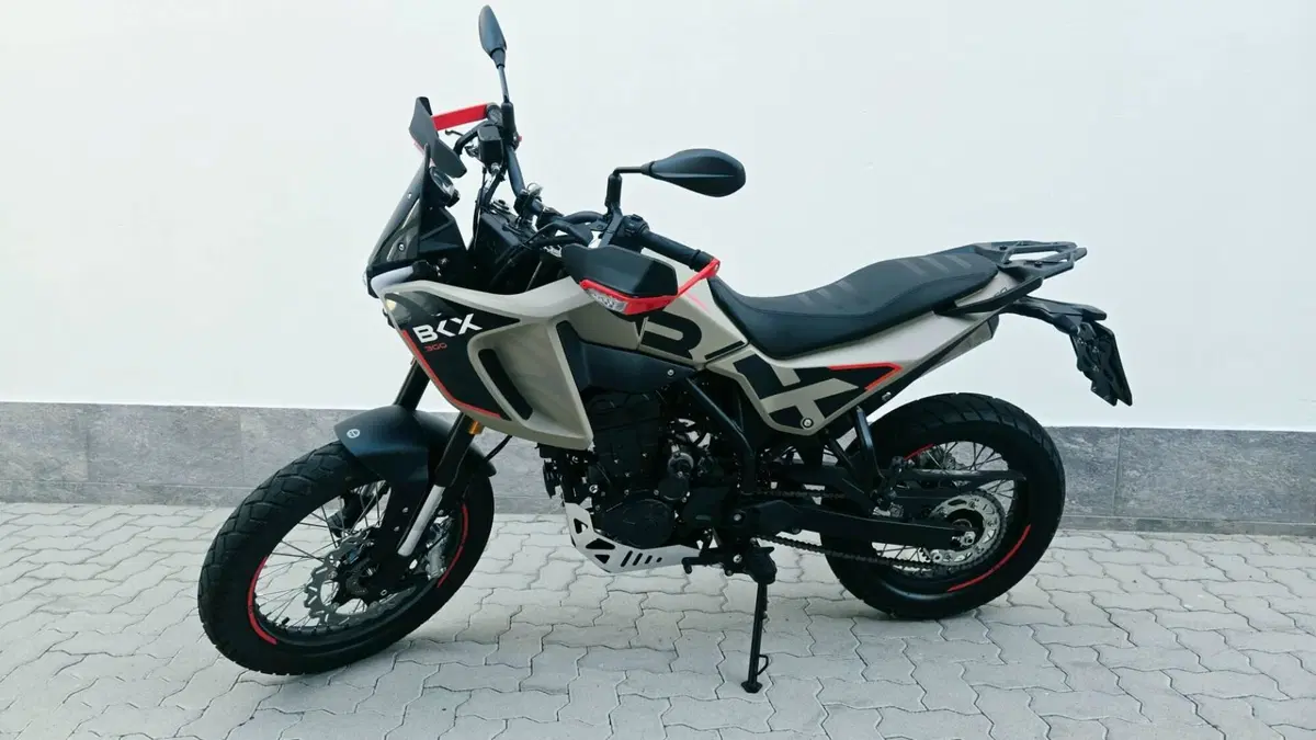 Benelli BKX 300 (2026) (3)