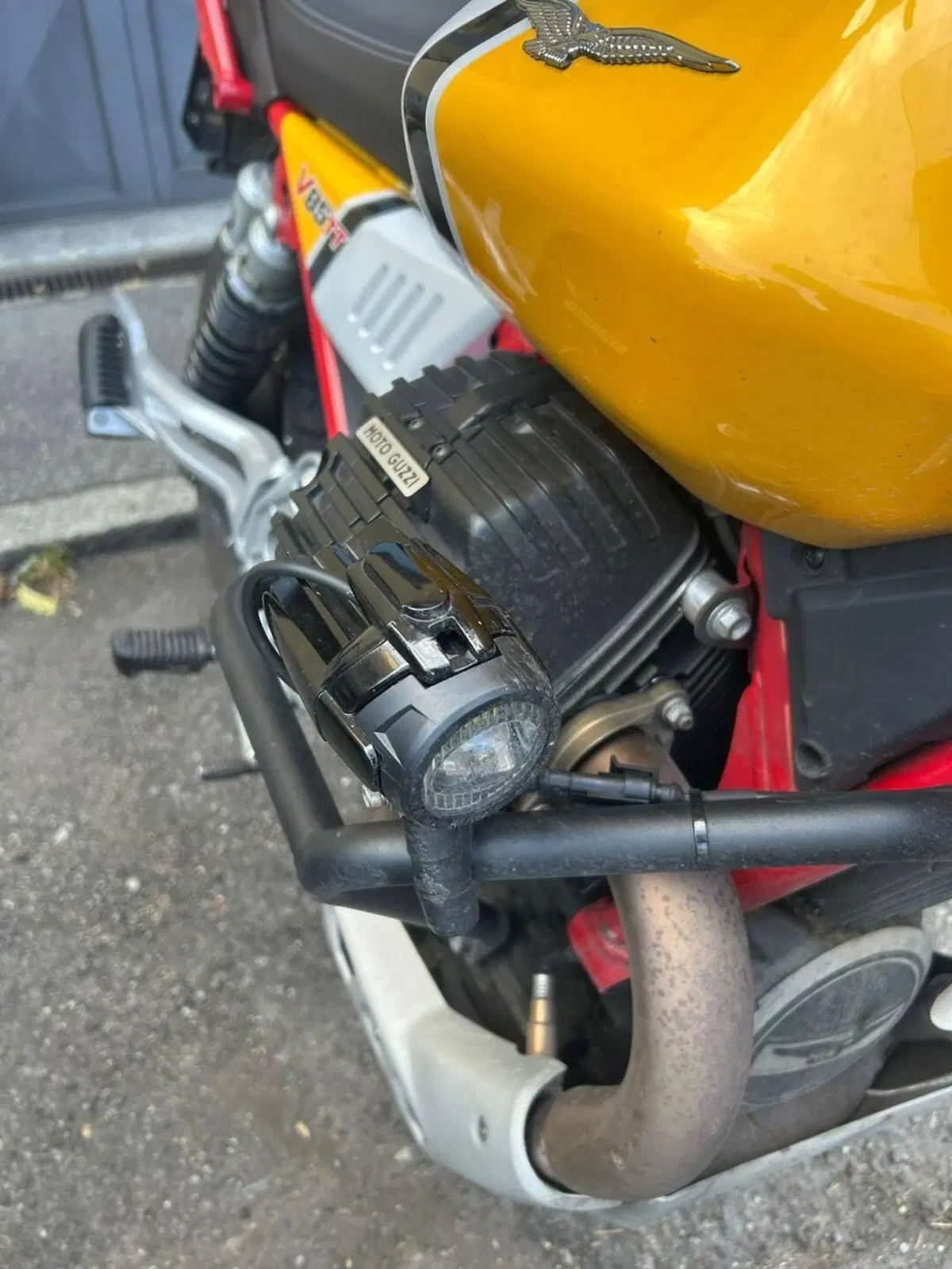 Moto Guzzi V85 TT (2019 - 20) (5)