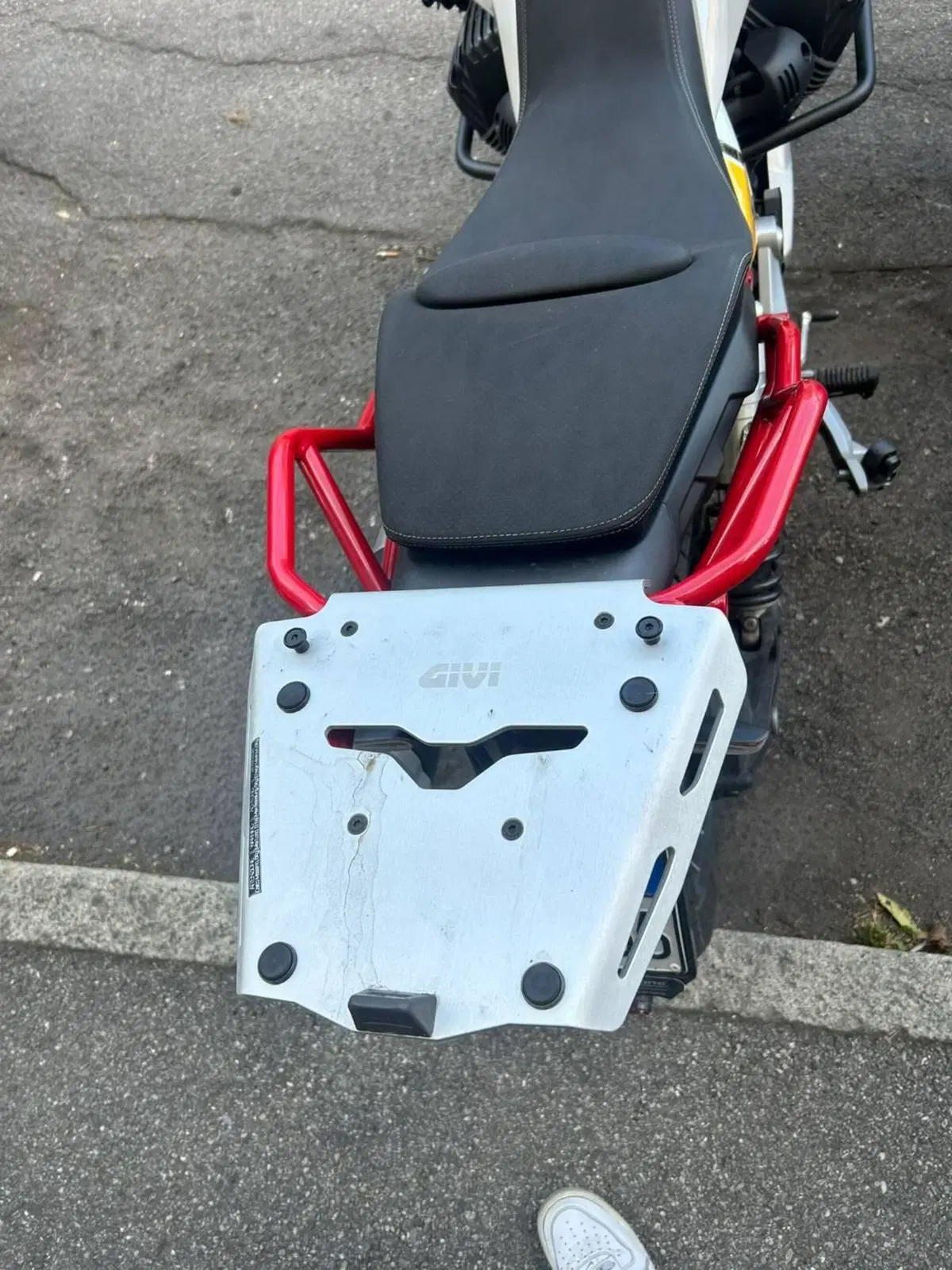 Moto Guzzi V85 TT (2019 - 20) (6)