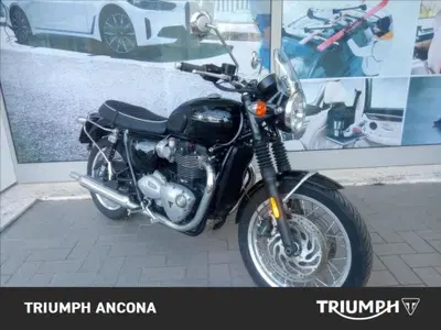 Triumph Bonneville T120 (2021 - 25) usata