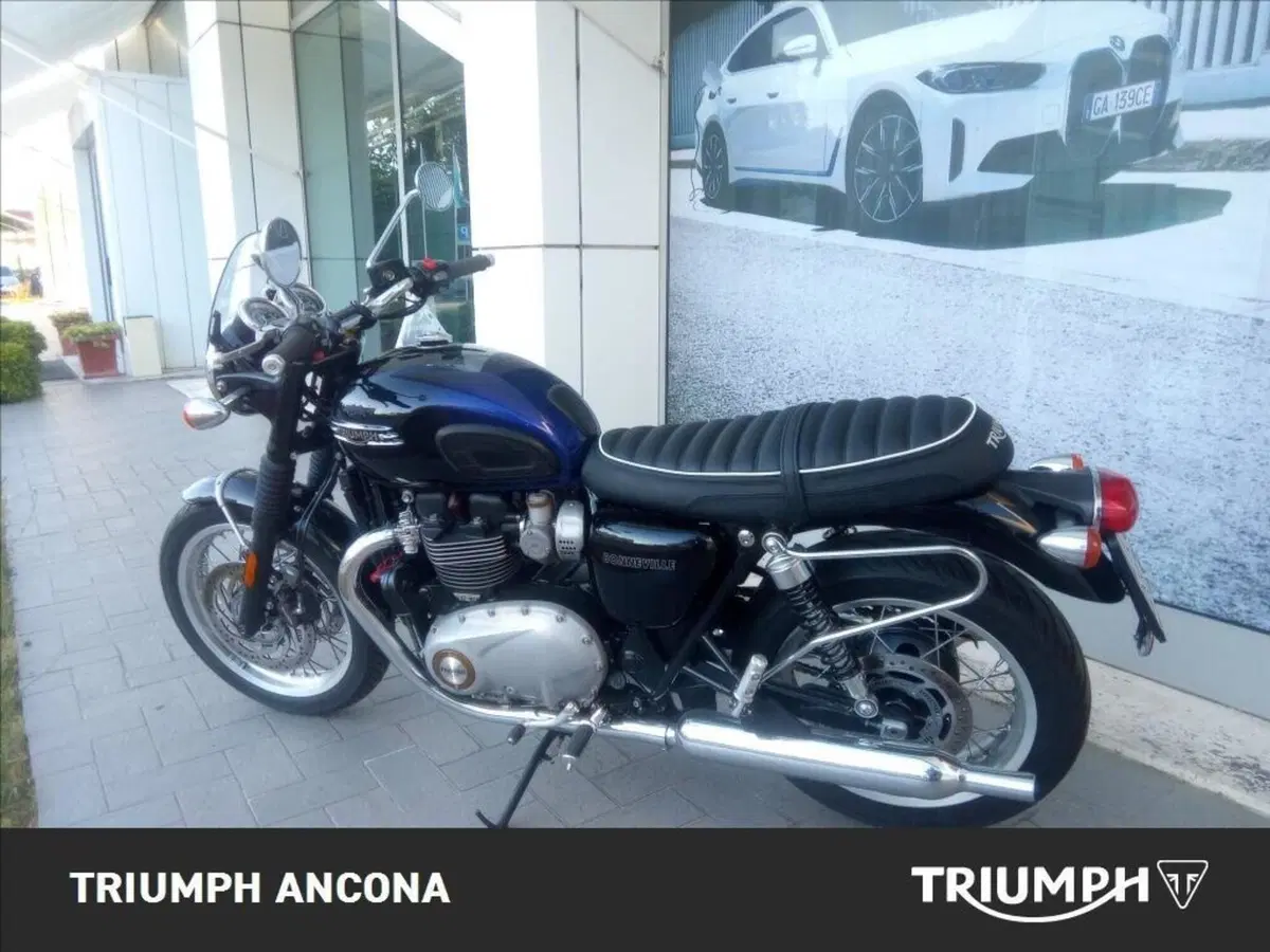 Triumph Bonneville T120 (2021 - 25) (4)
