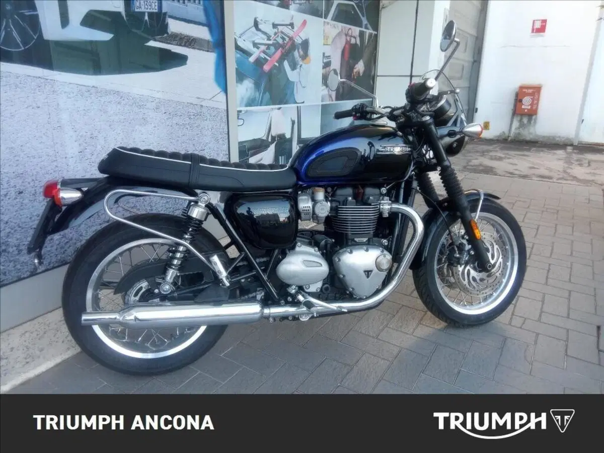 Triumph Bonneville T120 (2021 - 25) (7)