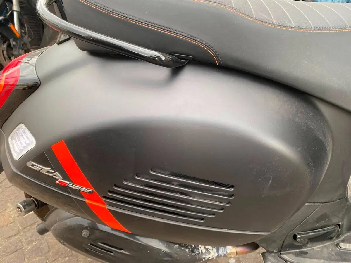 Vespa GTS 300 Super Sport (2023 - 24) (6)