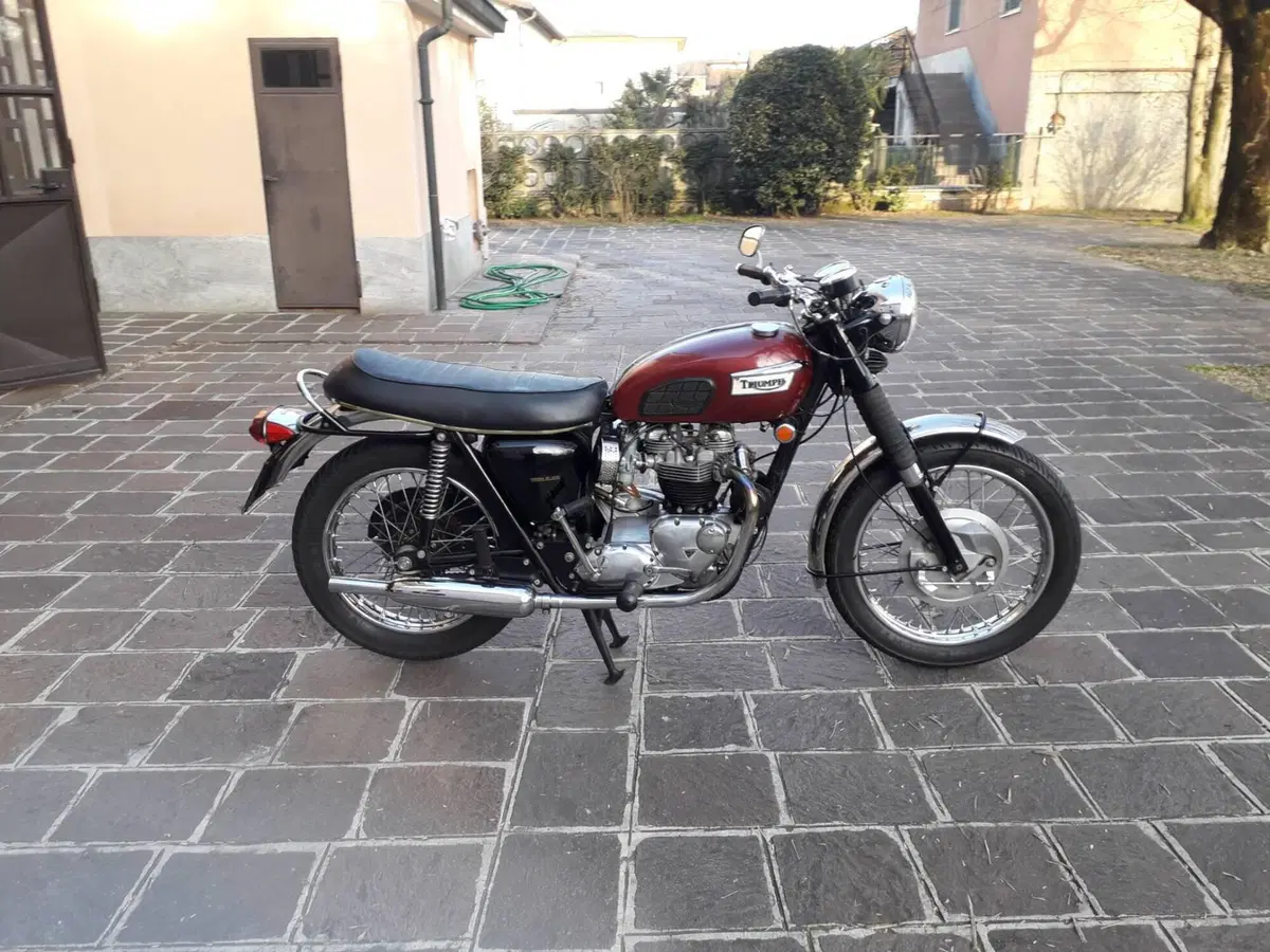 Triumph BONNEVILLE 650 T120R