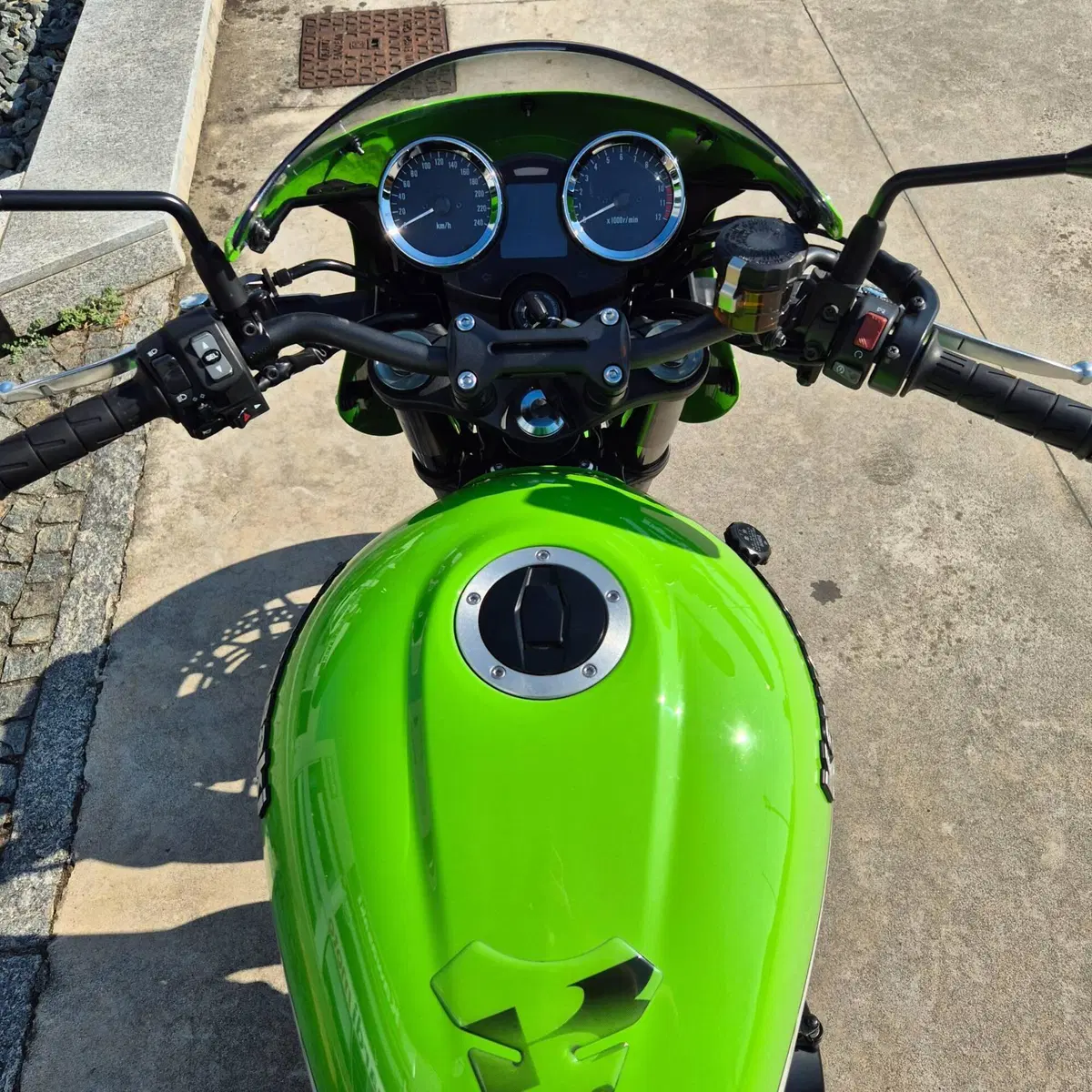 Kawasaki Z 900 RS Cafè (2018 - 21) (7)