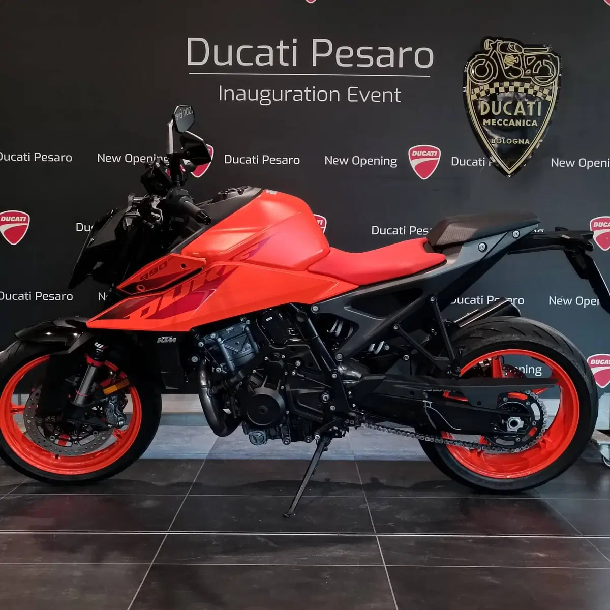 KTM 990 Duke (2024 - 26) (4)