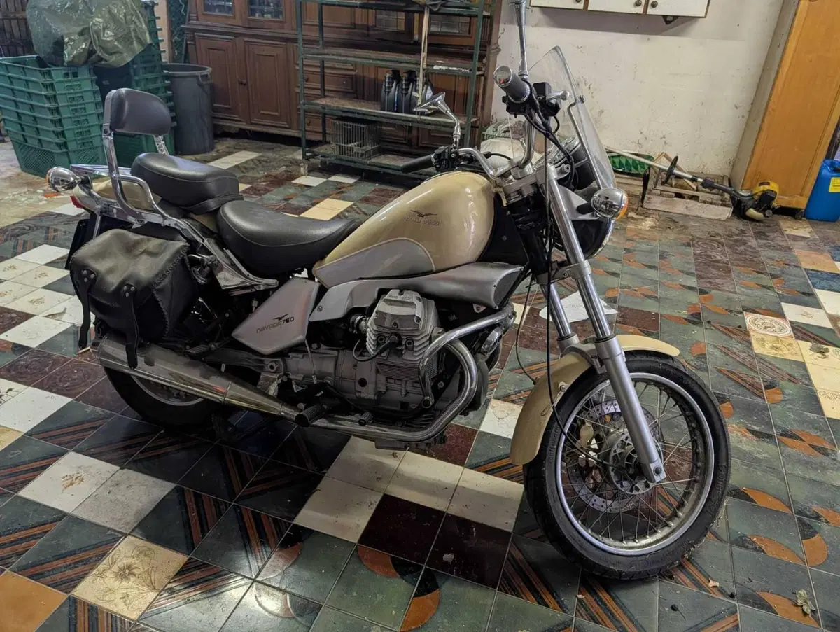 Moto Guzzi Nevada 750 Club (2002 - 06) (11)