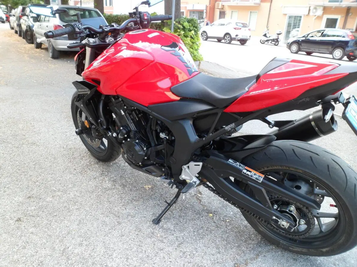Honda CB 1000 Hornet (2025 - 26) (4)