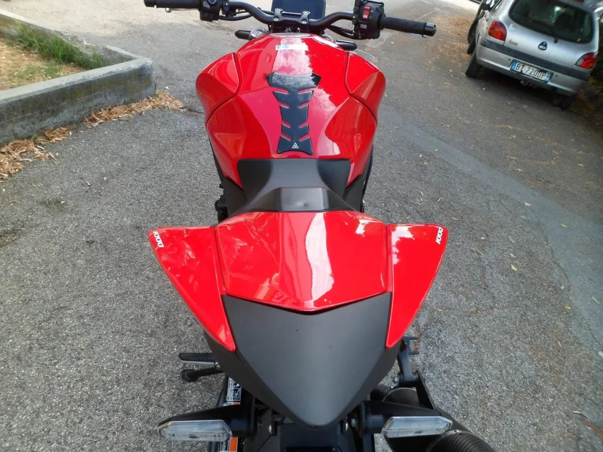 Honda CB 1000 Hornet (2025 - 26) (5)