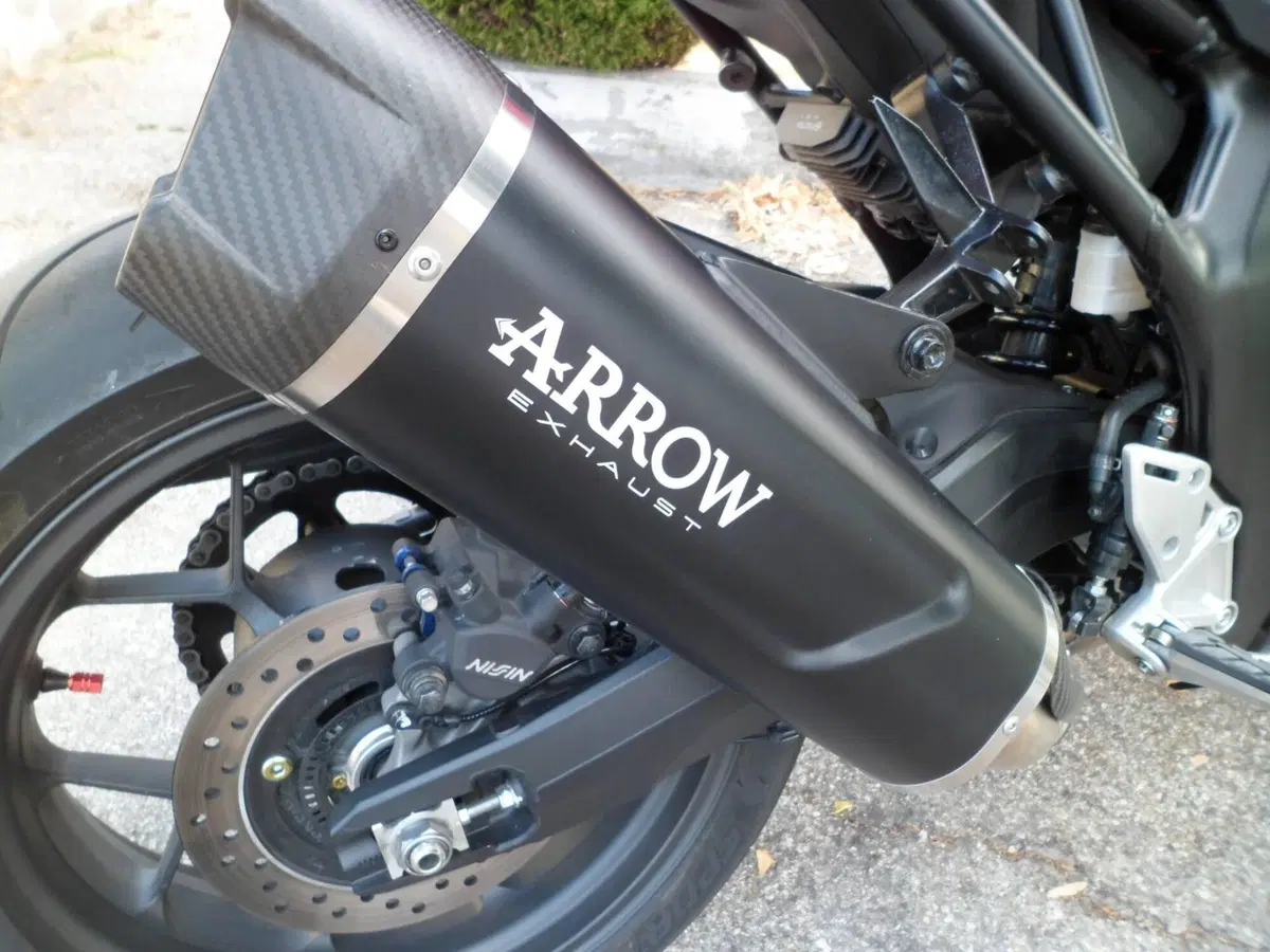 Honda CB 1000 Hornet (2025 - 26) (9)