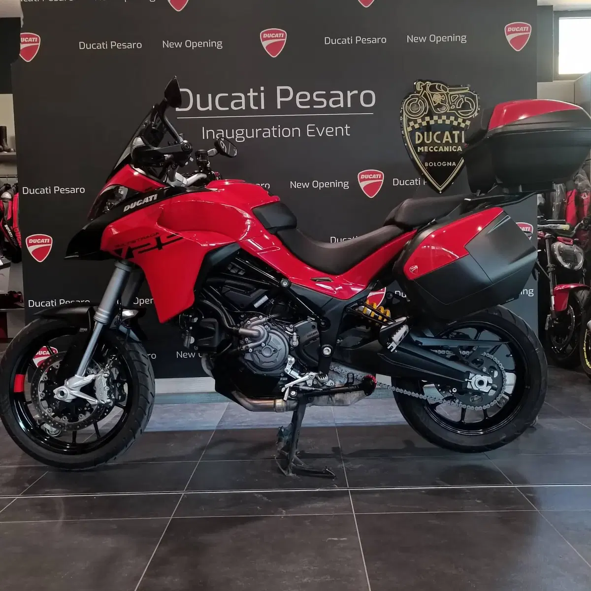 Ducati Multistrada V2 S (2022 - 24) (2)