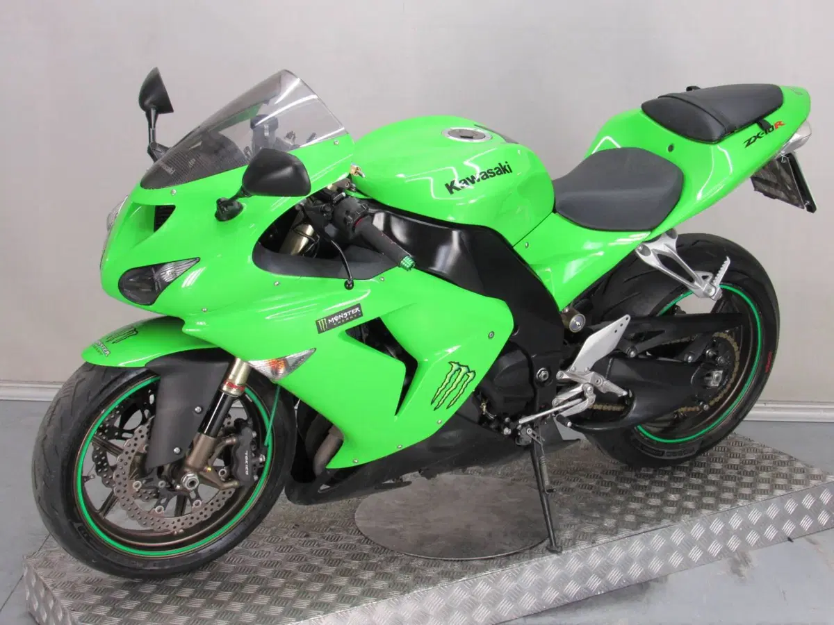 Kawasaki Ninja 1000 ZX-10R (2006 - 07) (4)