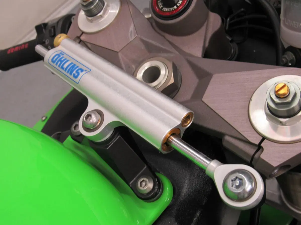Kawasaki Ninja 1000 ZX-10R (2006 - 07) (11)