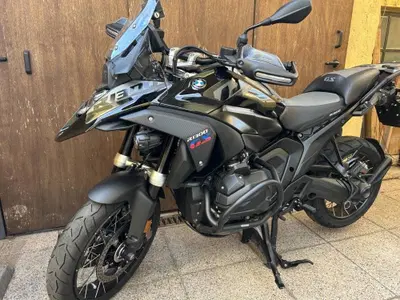 Bmw R 1300 GS Triple Black (2023 - 26) usata