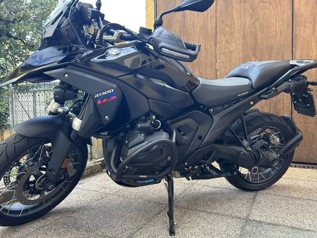 Bmw R 1300 GS Triple Black (2023 - 26) (4)