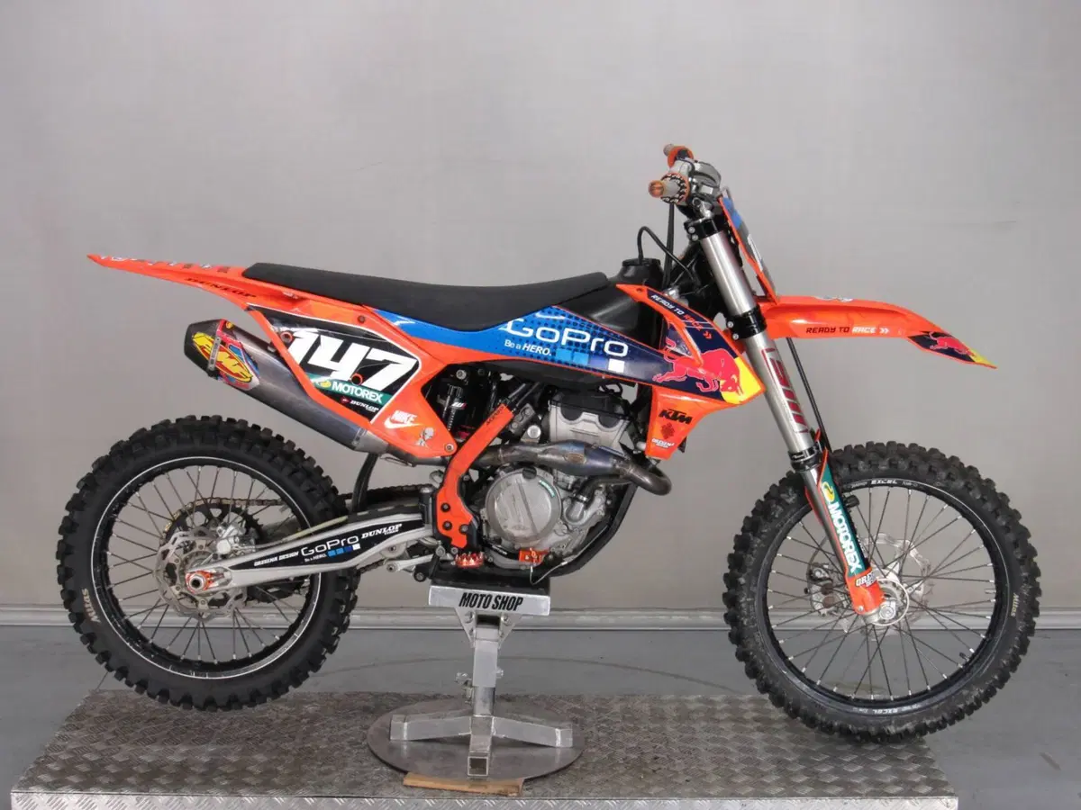 KTM 250 SX-F (2016) (2)