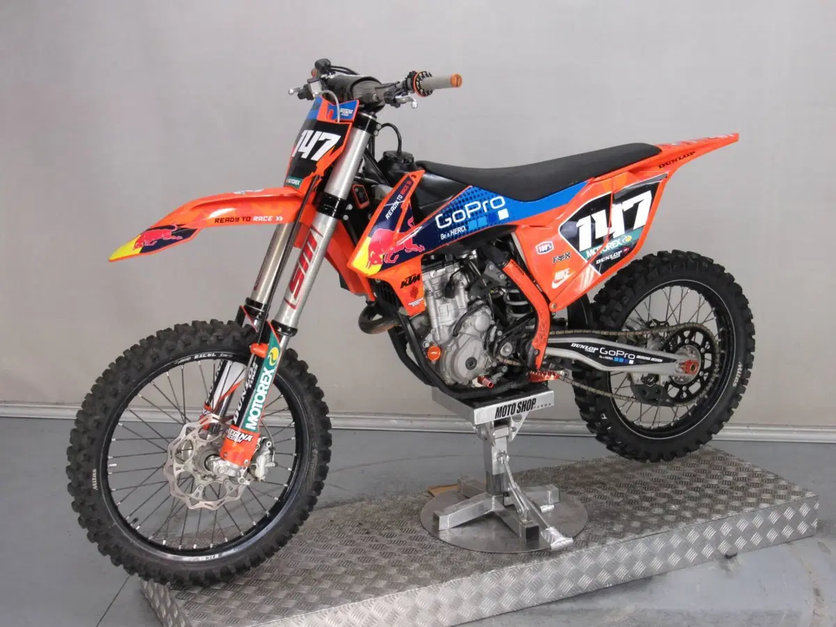 KTM 250 SX-F (2016) (4)