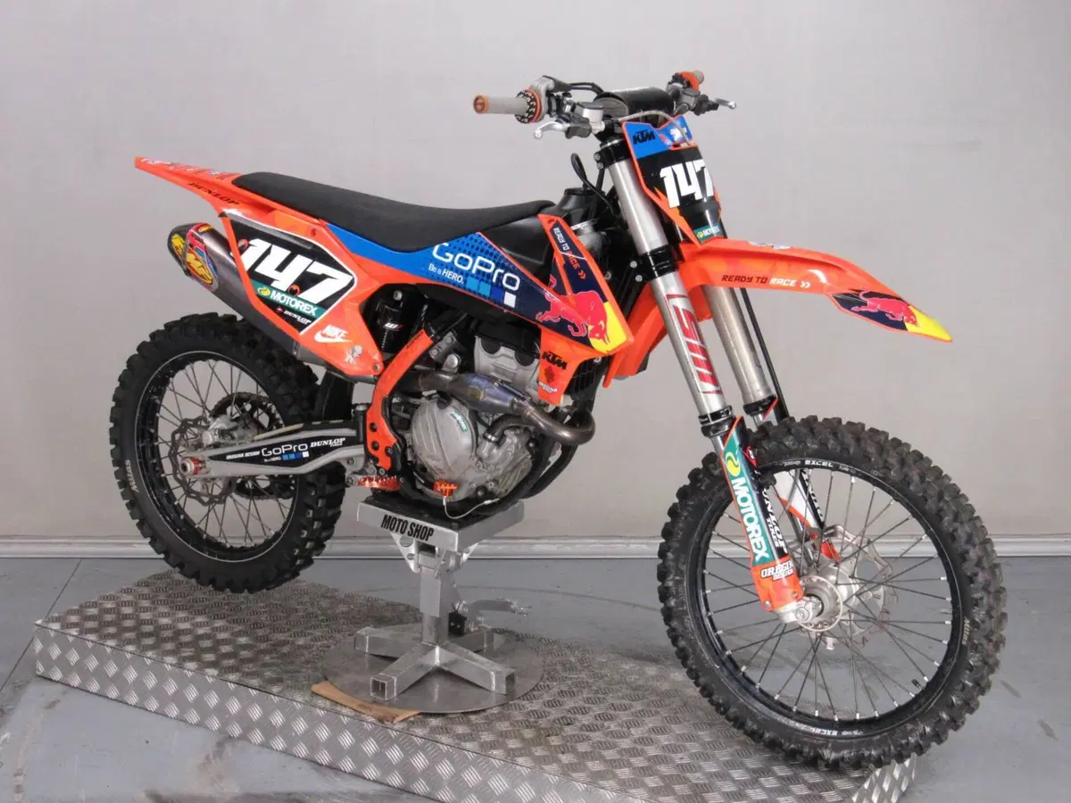 KTM 250 SX-F (2016)