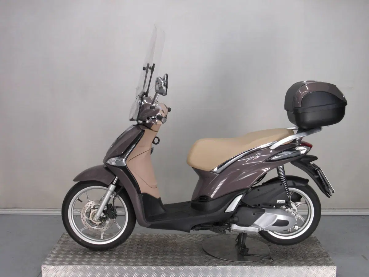 Piaggio Liberty 125 ABS (2017 - 20) (5)