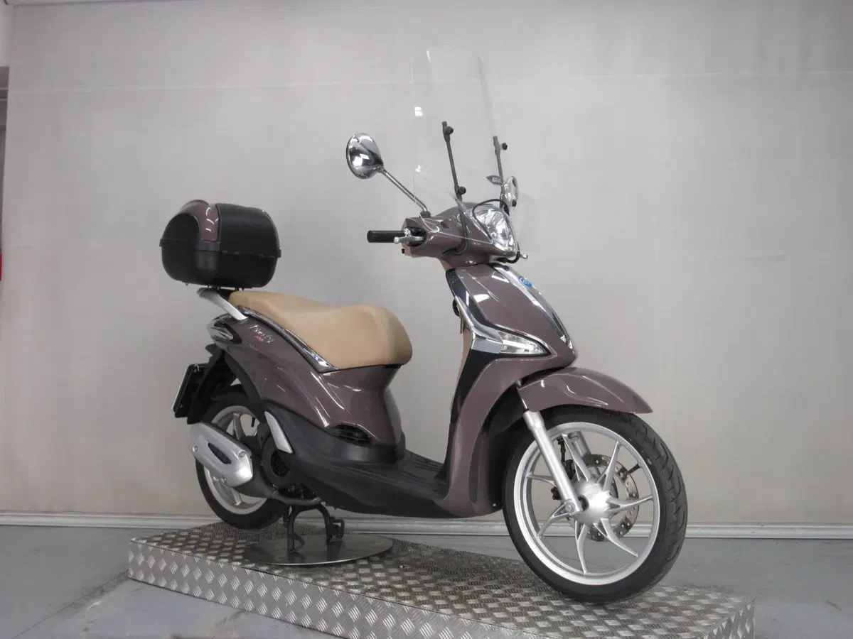 Piaggio Liberty 125 ABS (2017 - 20) (9)