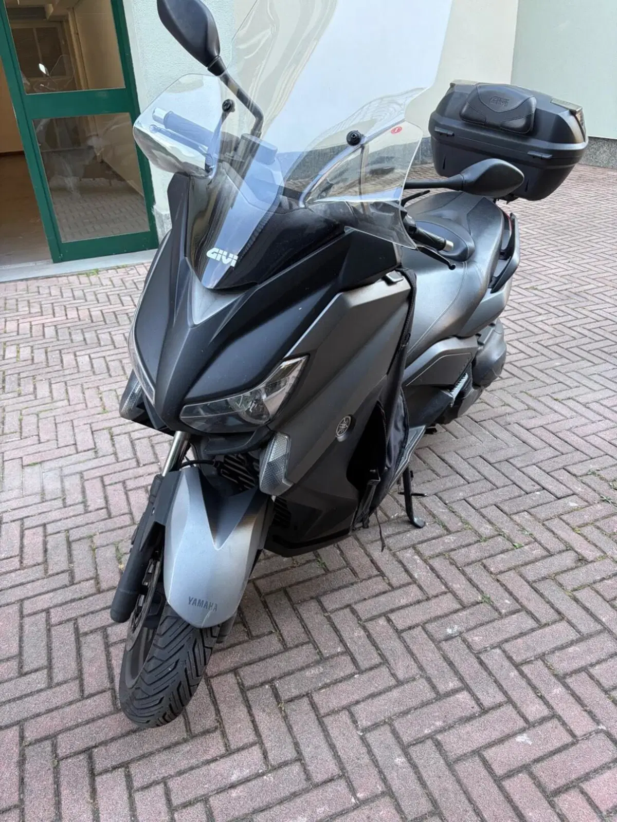 Yamaha X-Max 400 (2013 - 16) (3)