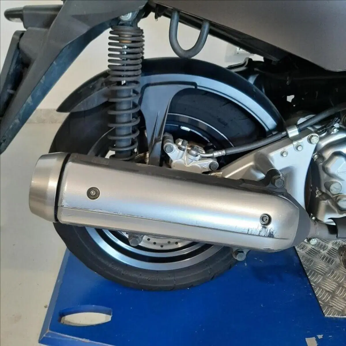 Yamaha X-Max 250 Sport (2011 - 13) (7)