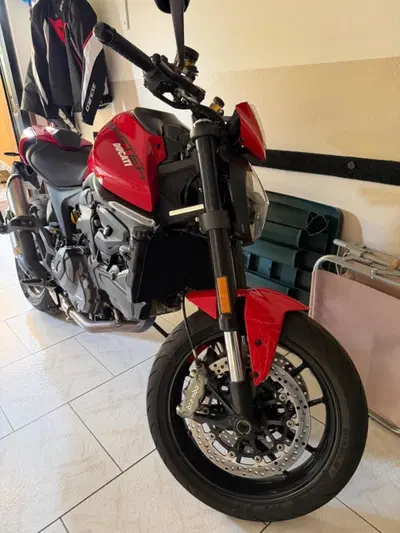 Ducati Monster 937 + (2021 - 25) usata